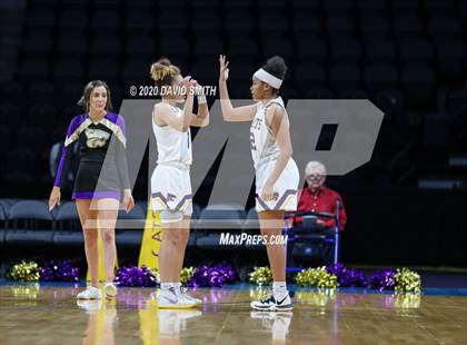 Thumbnail 1 in Lee's Summit West vs. Blue Springs (MSHSAA Class 5 Sectional) photogallery.