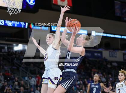 Thumbnail 2 in Lee's Summit West vs. Blue Springs (MSHSAA Class 5 Sectional) photogallery.