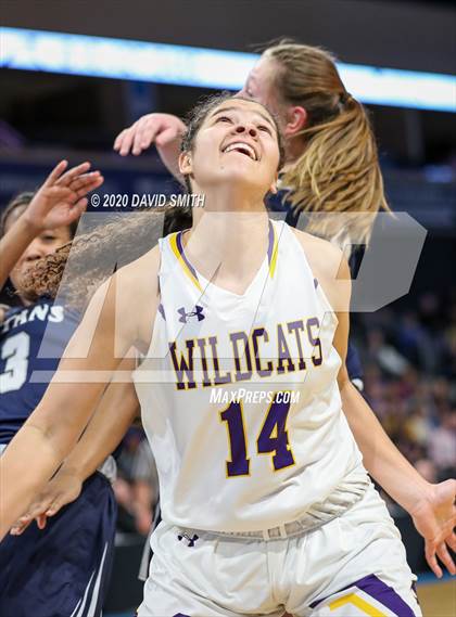 Thumbnail 2 in Lee's Summit West vs. Blue Springs (MSHSAA Class 5 Sectional) photogallery.