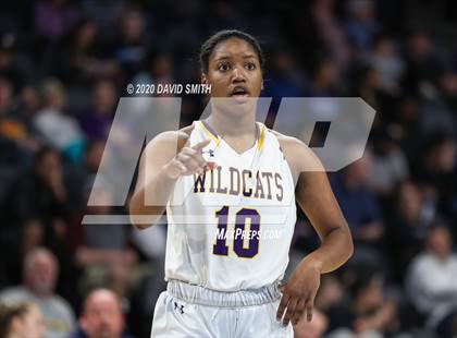 Thumbnail 3 in Lee's Summit West vs. Blue Springs (MSHSAA Class 5 Sectional) photogallery.