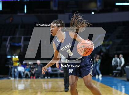 Thumbnail 1 in Lee's Summit West vs. Blue Springs (MSHSAA Class 5 Sectional) photogallery.
