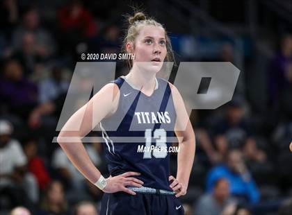 Thumbnail 3 in Lee's Summit West vs. Blue Springs (MSHSAA Class 5 Sectional) photogallery.