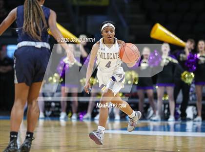 Thumbnail 3 in Lee's Summit West vs. Blue Springs (MSHSAA Class 5 Sectional) photogallery.
