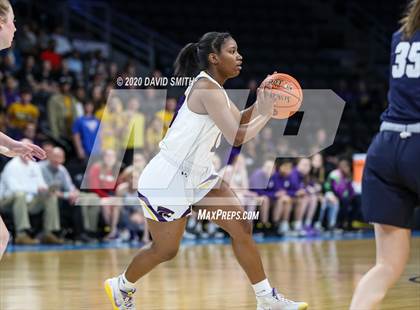 Thumbnail 1 in Lee's Summit West vs. Blue Springs (MSHSAA Class 5 Sectional) photogallery.