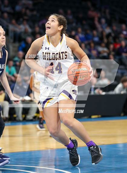 Thumbnail 1 in Lee's Summit West vs. Blue Springs (MSHSAA Class 5 Sectional) photogallery.