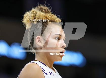 Thumbnail 3 in Lee's Summit West vs. Blue Springs (MSHSAA Class 5 Sectional) photogallery.