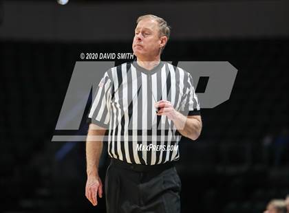 Thumbnail 1 in Lee's Summit West vs. Blue Springs (MSHSAA Class 5 Sectional) photogallery.