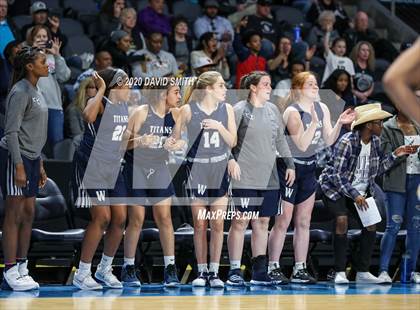 Thumbnail 3 in Lee's Summit West vs. Blue Springs (MSHSAA Class 5 Sectional) photogallery.