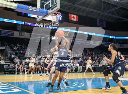 Thumbnail 1 in Lee's Summit West vs. Blue Springs (MSHSAA Class 5 Sectional) photogallery.
