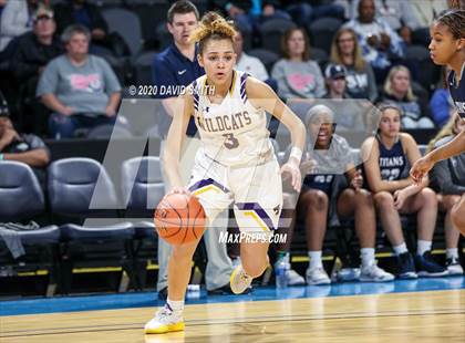 Thumbnail 1 in Lee's Summit West vs. Blue Springs (MSHSAA Class 5 Sectional) photogallery.