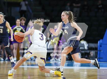 Thumbnail 3 in Lee's Summit West vs. Blue Springs (MSHSAA Class 5 Sectional) photogallery.