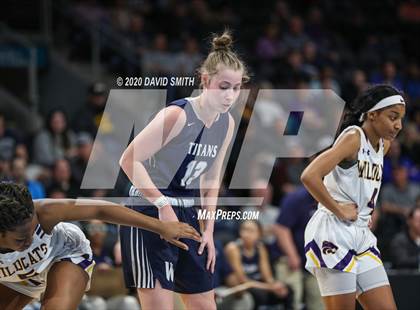 Thumbnail 3 in Lee's Summit West vs. Blue Springs (MSHSAA Class 5 Sectional) photogallery.