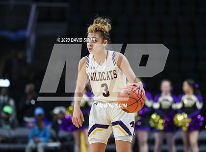Thumbnail 2 in Lee's Summit West vs. Blue Springs (MSHSAA Class 5 Sectional) photogallery.
