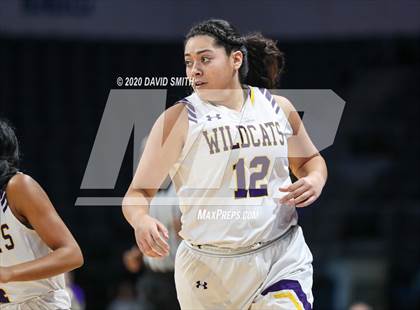 Thumbnail 3 in Lee's Summit West vs. Blue Springs (MSHSAA Class 5 Sectional) photogallery.