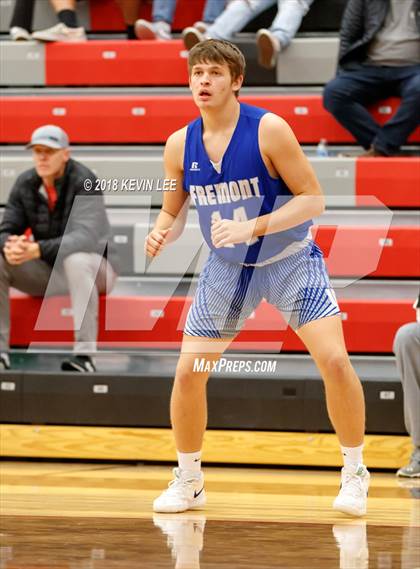 Thumbnail 2 in Fremont vs. American Fork (Utah Elite 8) photogallery.