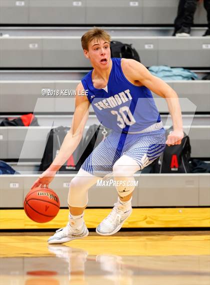 Thumbnail 3 in Fremont vs. American Fork (Utah Elite 8) photogallery.