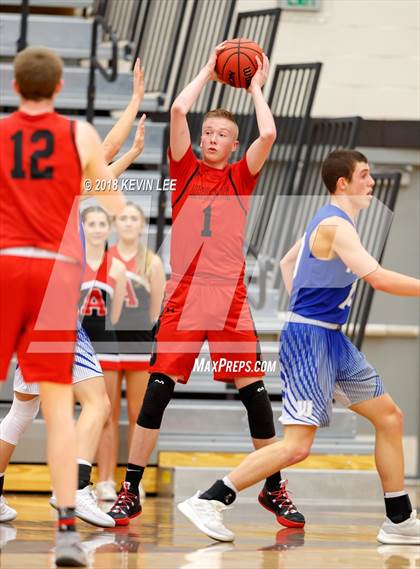 Thumbnail 2 in Fremont vs. American Fork (Utah Elite 8) photogallery.
