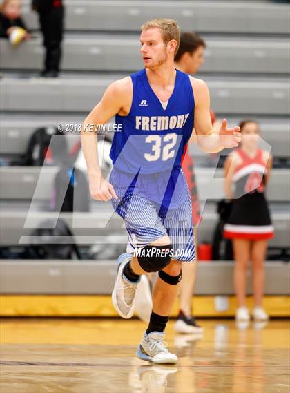Thumbnail 2 in Fremont vs. American Fork (Utah Elite 8) photogallery.