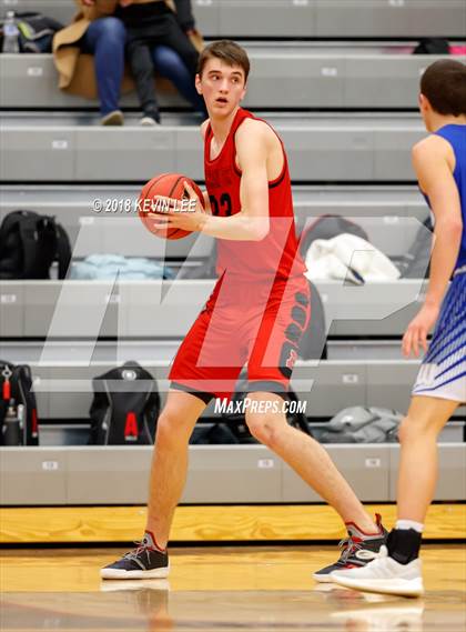Thumbnail 3 in Fremont vs. American Fork (Utah Elite 8) photogallery.