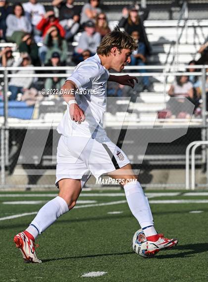 Thumbnail 1 in Farmington vs. Herriman (UHSAA 6A Semifinal) photogallery.