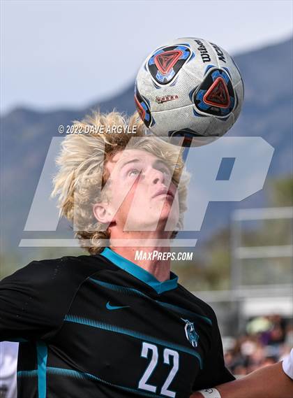 Thumbnail 3 in Farmington vs. Herriman (UHSAA 6A Semifinal) photogallery.