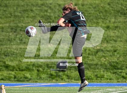 Thumbnail 1 in Farmington vs. Herriman (UHSAA 6A Semifinal) photogallery.