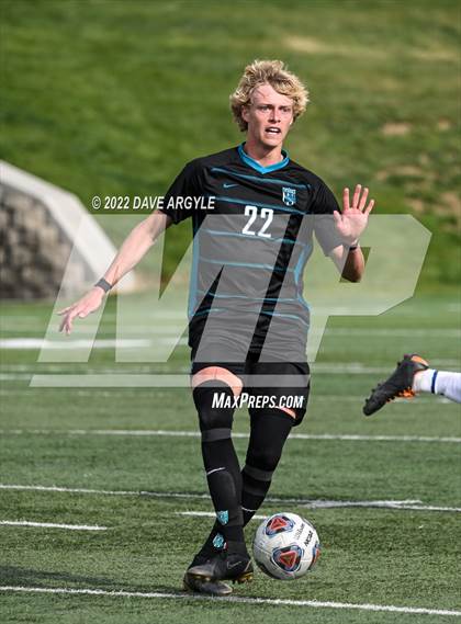 Thumbnail 1 in Farmington vs. Herriman (UHSAA 6A Semifinal) photogallery.