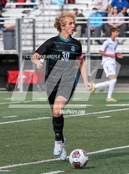 Thumbnail 1 in Farmington vs. Herriman (UHSAA 6A Semifinal) photogallery.