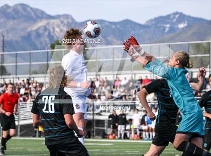 Thumbnail 1 in Farmington vs. Herriman (UHSAA 6A Semifinal) photogallery.