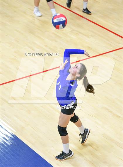 Thumbnail 2 in El Camino vs Central (Montgomery Varsity Tournament) photogallery.
