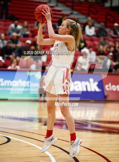 Thumbnail 3 in Brush vs Eaton (CHSAA 3A Great 8) photogallery.
