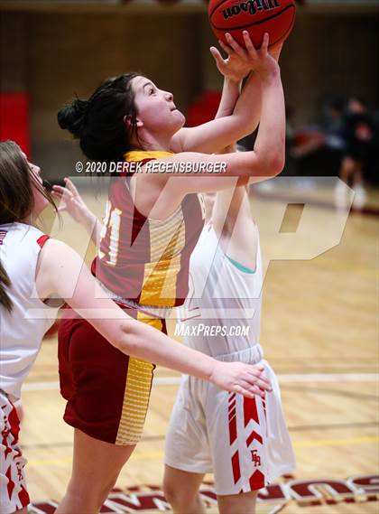 Thumbnail 1 in Brush vs Eaton (CHSAA 3A Great 8) photogallery.