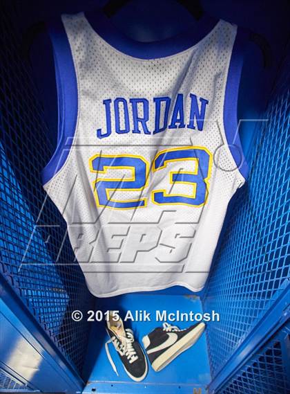 Thumbnail 3 in Michael Jordan Gymnasium @ Laney High School  photogallery.