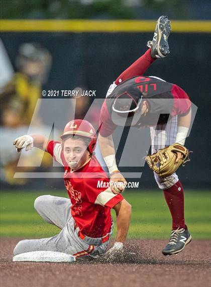 Thumbnail 3 in Orange Lutheran @ JSerra Catholic photogallery.