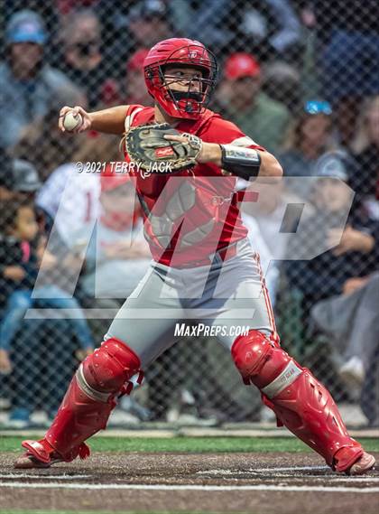 Thumbnail 3 in Orange Lutheran @ JSerra Catholic photogallery.