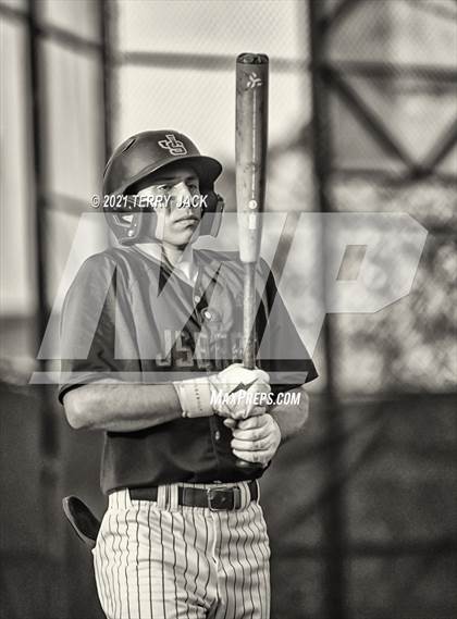 Thumbnail 2 in Orange Lutheran @ JSerra Catholic photogallery.