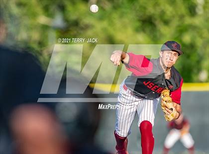Thumbnail 2 in Orange Lutheran @ JSerra Catholic photogallery.