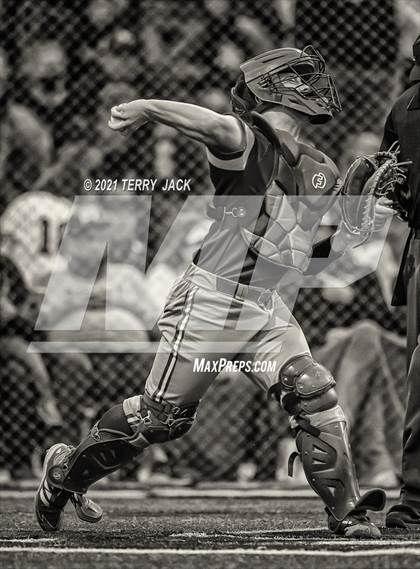 Thumbnail 1 in Orange Lutheran @ JSerra Catholic photogallery.