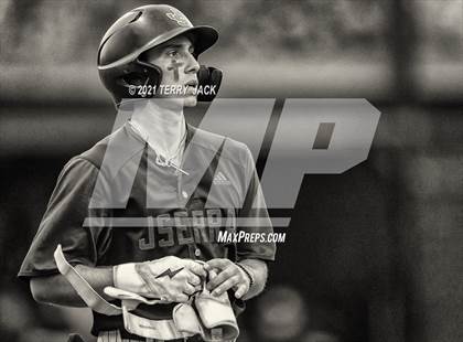Thumbnail 3 in Orange Lutheran @ JSerra Catholic photogallery.