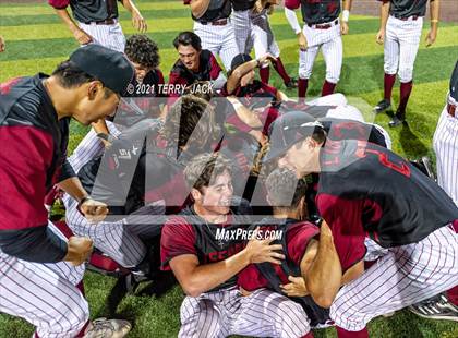 Thumbnail 3 in Orange Lutheran @ JSerra Catholic photogallery.