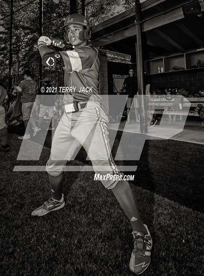 Thumbnail 1 in Orange Lutheran @ JSerra Catholic photogallery.
