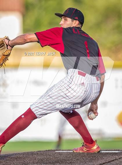 Thumbnail 2 in Orange Lutheran @ JSerra Catholic photogallery.