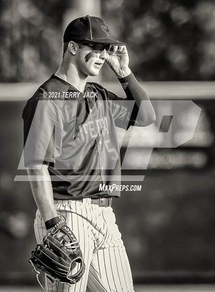 Thumbnail 2 in Orange Lutheran @ JSerra Catholic photogallery.