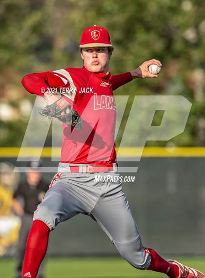 Thumbnail 3 in Orange Lutheran @ JSerra Catholic photogallery.