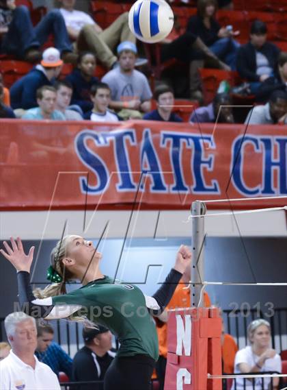 Thumbnail 3 in Carson vs. Cardinal Gibbons (NCHSAA 3A Final) photogallery.