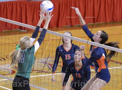 Thumbnail 2 in Carson vs. Cardinal Gibbons (NCHSAA 3A Final) photogallery.