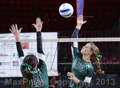Thumbnail 2 in Carson vs. Cardinal Gibbons (NCHSAA 3A Final) photogallery.
