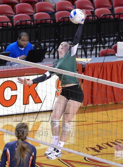 Thumbnail 2 in Carson vs. Cardinal Gibbons (NCHSAA 3A Final) photogallery.