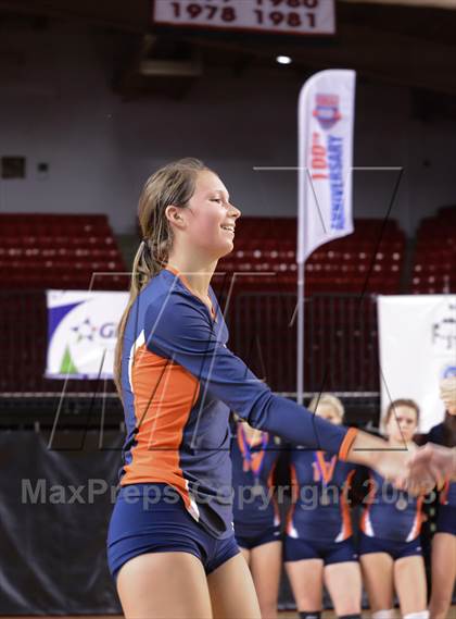 Thumbnail 1 in Carson vs. Cardinal Gibbons (NCHSAA 3A Final) photogallery.