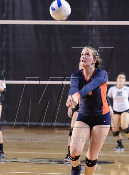 Thumbnail 3 in Carson vs. Cardinal Gibbons (NCHSAA 3A Final) photogallery.